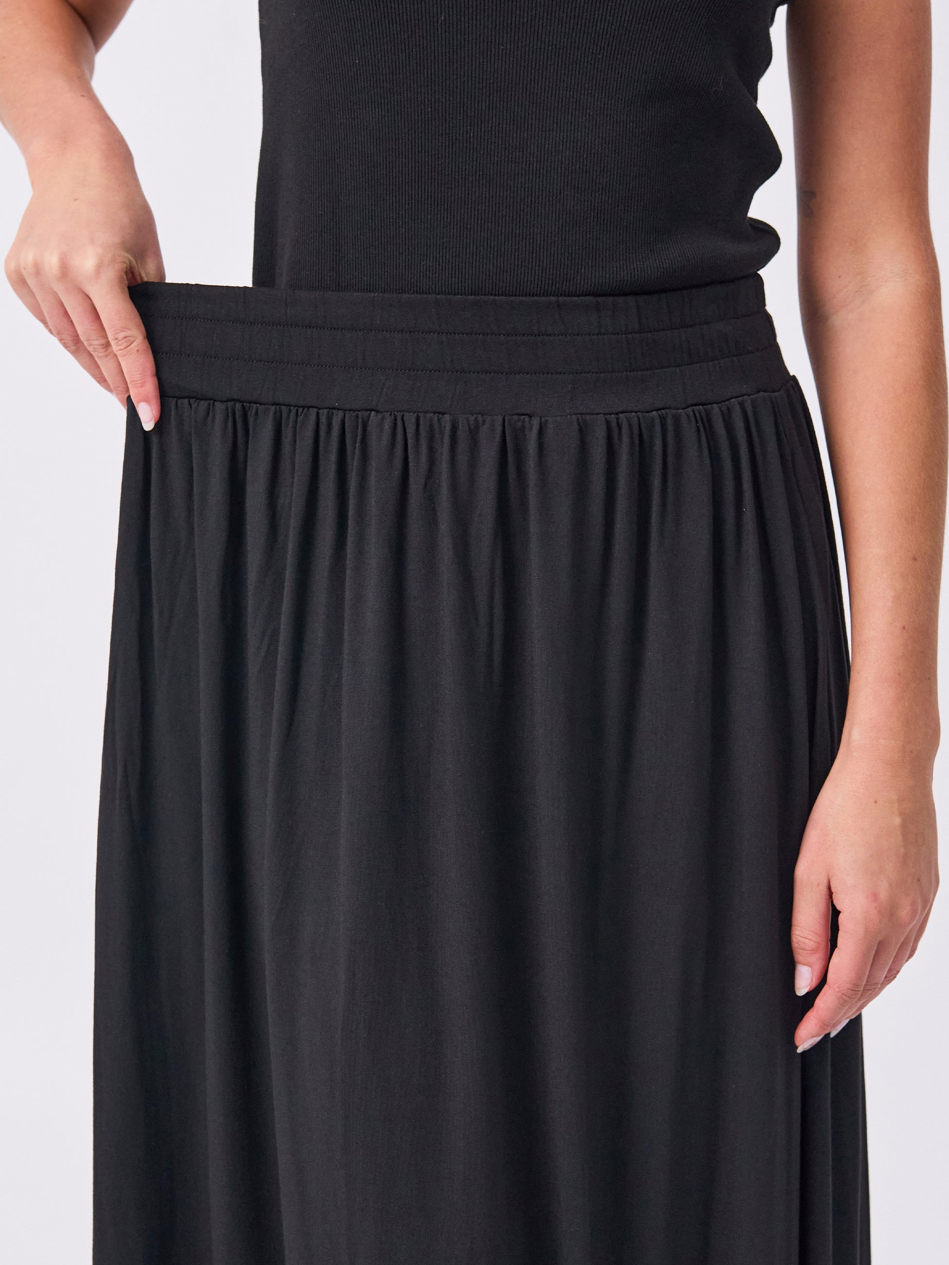 Circle Skirt Black Dharma Bums Yoga and Activewear